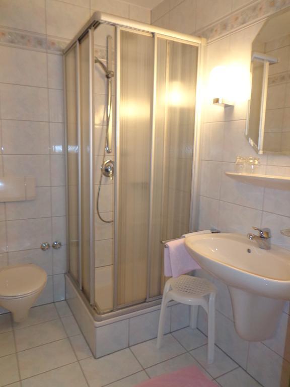 Hotel Am See Neubäu Pokoj fotografie